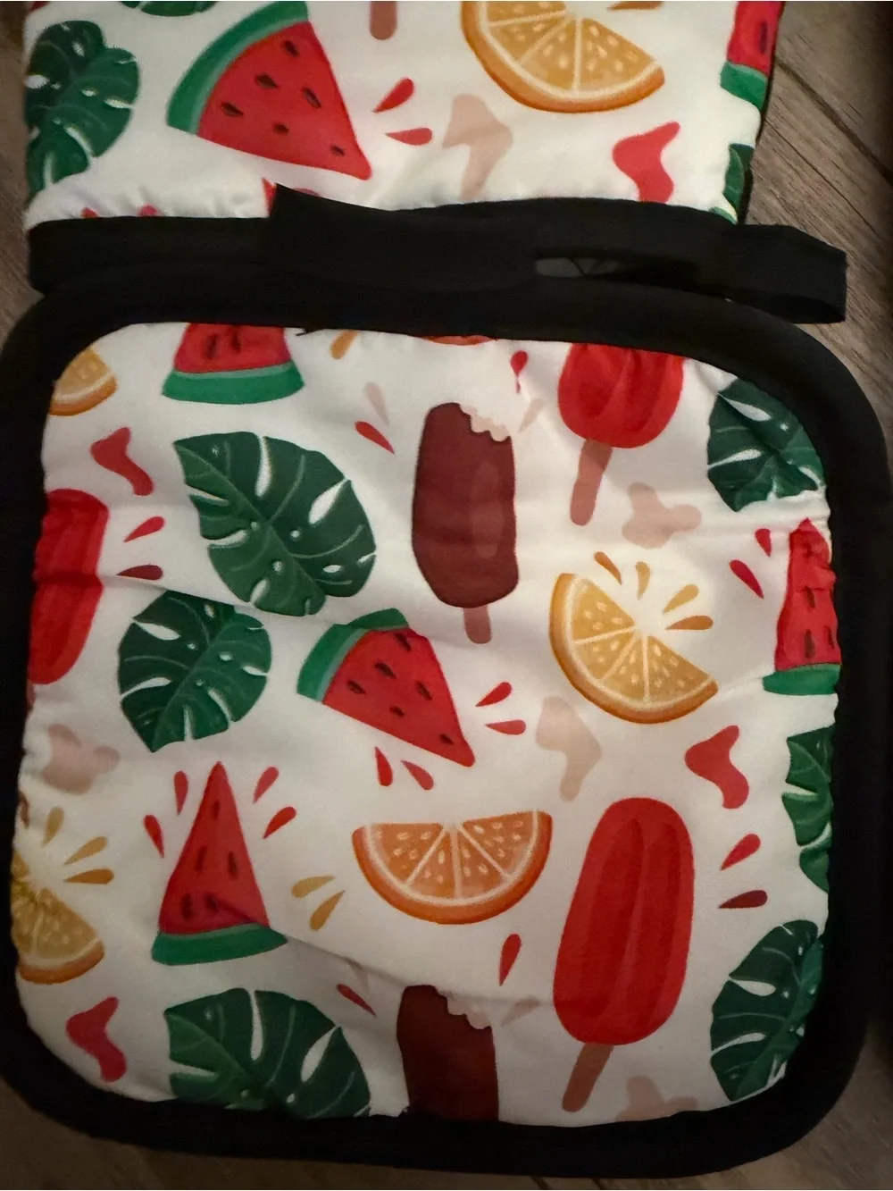 Oven Mitt and Pot Holder Set - White with Red, Green & Yellow Fruit Print